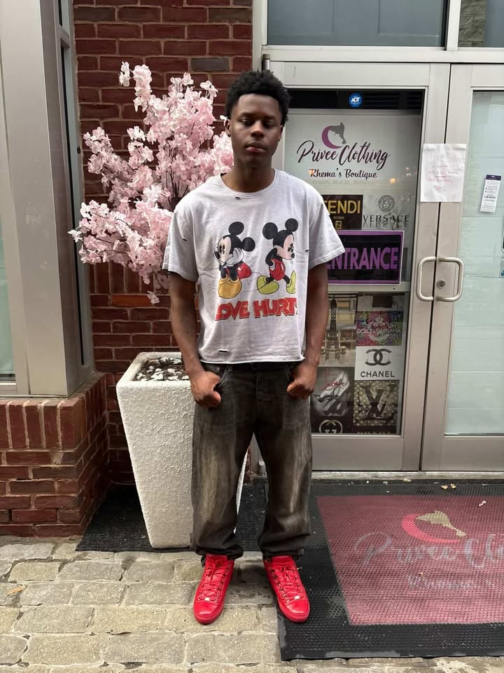 love hurts 1928 mickey tee